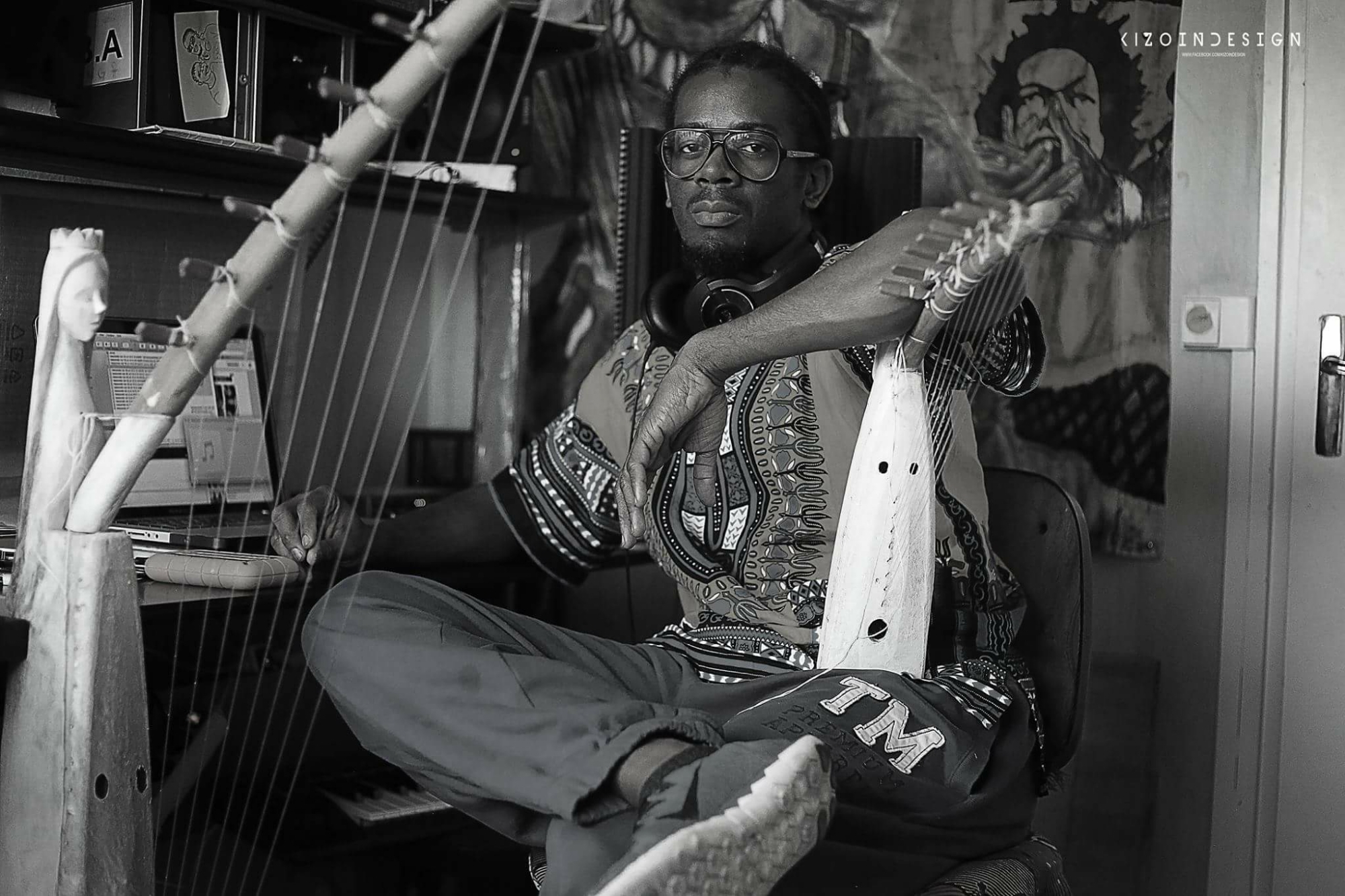 LORD EKOMY NDONG – HAUTS LES MAINS (Mp3+Lyrics)