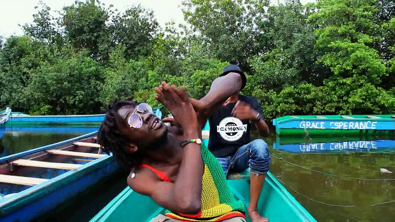 VIDÉO | Oxy Kalashee feat. G-Fedetas - C'est pas de ma faute