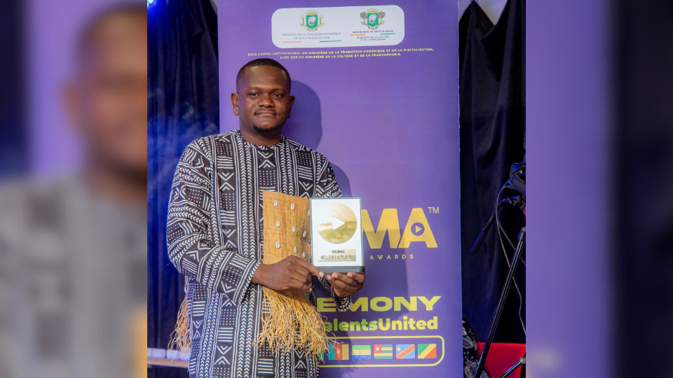 Romeo MD sacré Meilleur Acteur aux DIGIMA 2025 à Abidjan